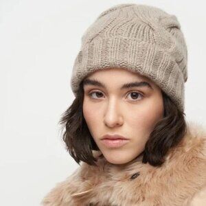 Loro Piana Baby Cashmere Knit Beanie